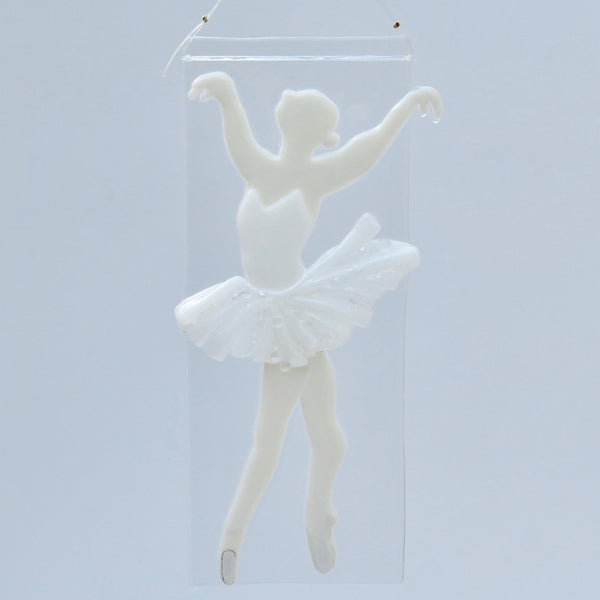 glass fusion ballerina, croise position, 10"x4"